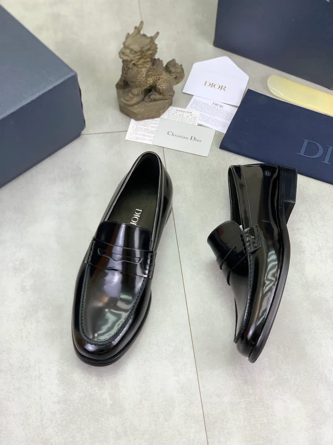 Men's men's shoes 💰P560 new style 💰high version 💎💎💎Dior original version! Top Italian purchasing agent! Men's business casual leather shoes, original imported open-edge beaded calfskin upper, ultimate texture, gentlemanly style, imported water-dyed cowhide inside, top-quality original Italian rubber outsole, first-class workmanship, top quality! Size: 39-44 (45 customized) 3️⃣ colors available